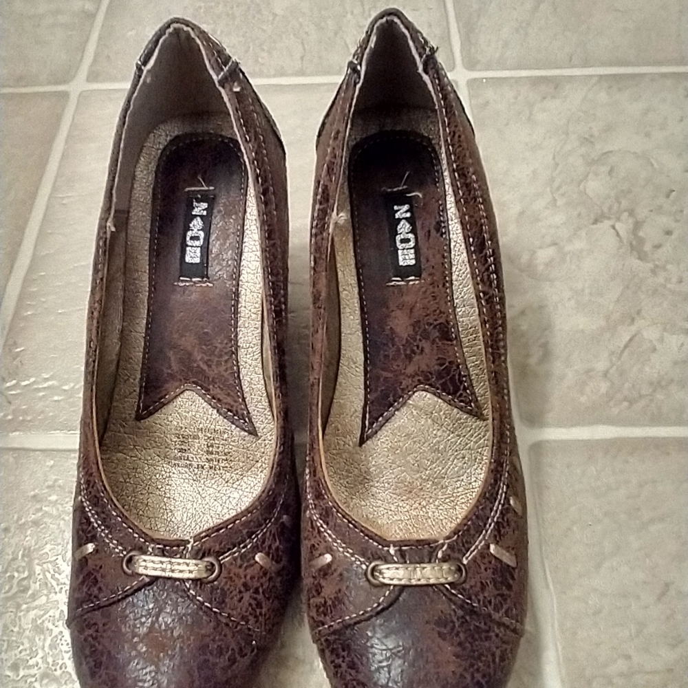 Wedge shoes